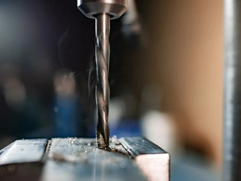 taladrado profundo cnc