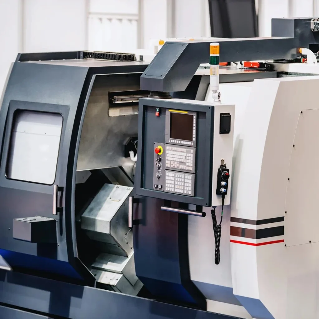 Panneau de commande de la machine CNC pour le contrôle de la stabilité thermique et l'ajustement des paramètres d'usinage